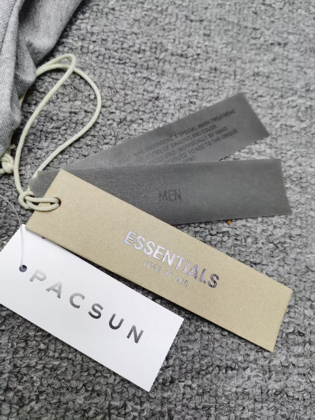 Fear of God ESSENTIALS T-Shirt — view 11