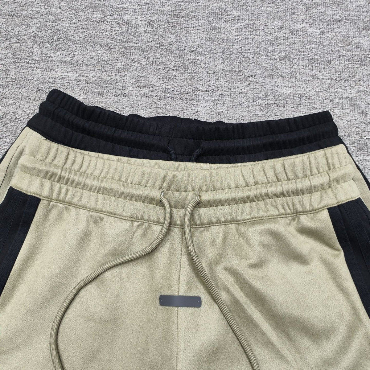 Fear of God ESSENTIALS Baggy Sweatpants — view 15
